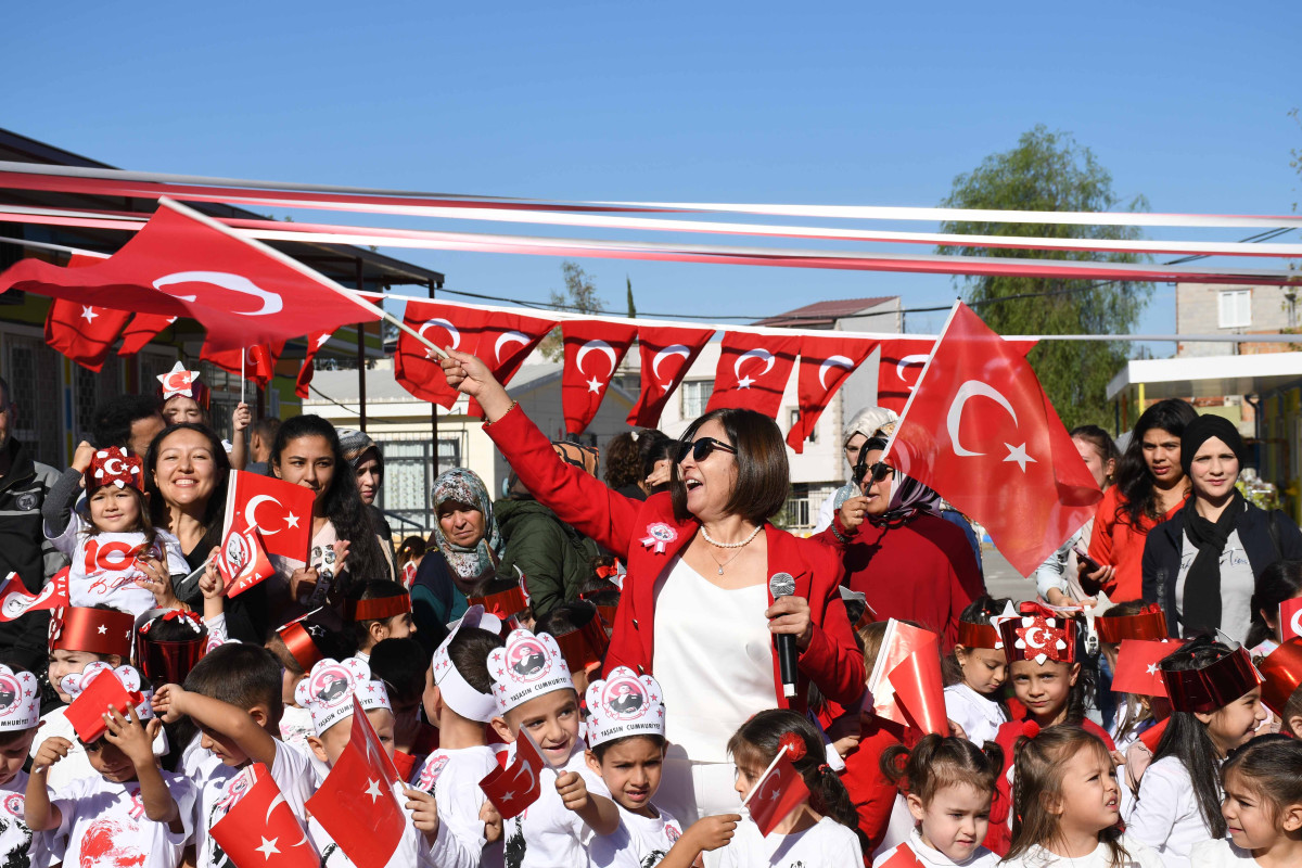  Kozanoğlu Lions Anaokulu’nda 29 Ekim Coşkusu