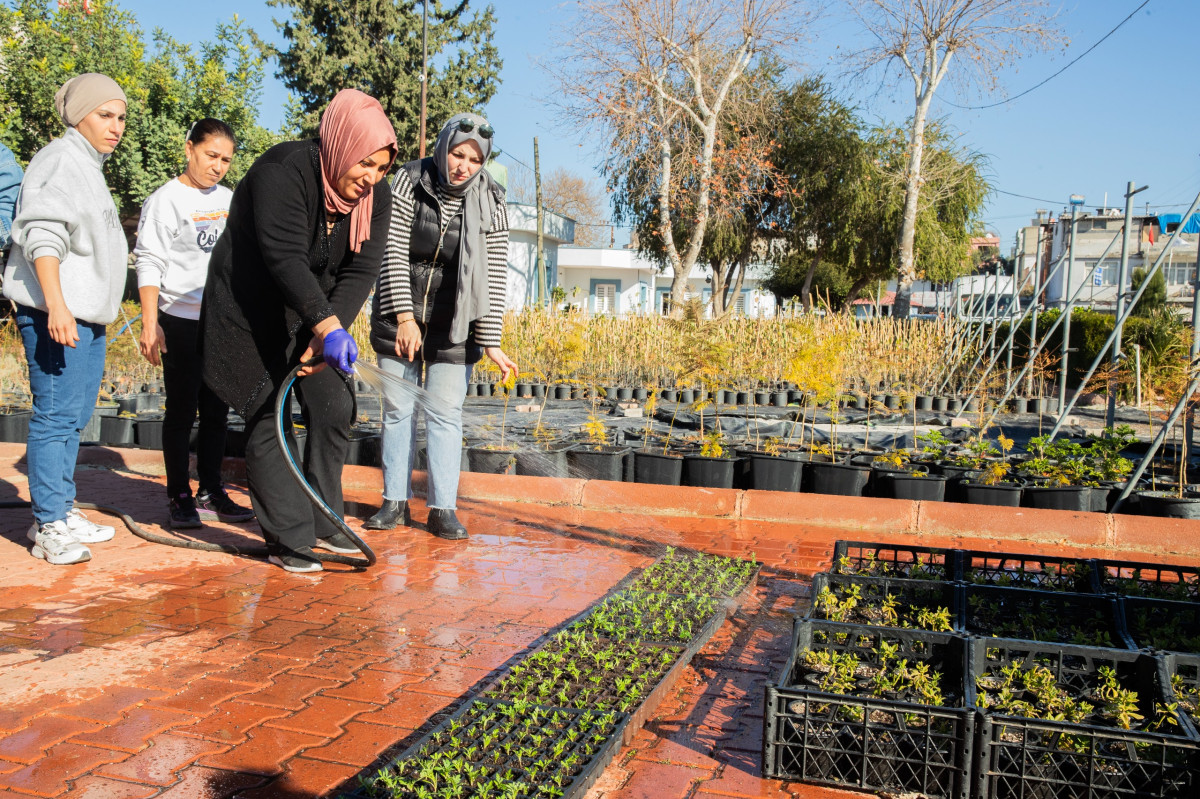 Seyhan'dan “Desteklemekten Güçlendirmeye” Projesi